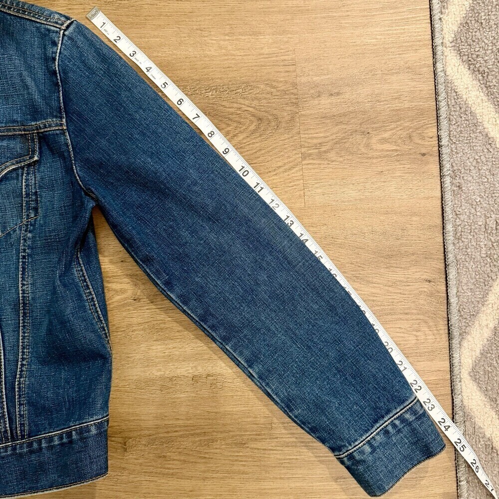 Gap Women’s M Denim Trucker Jacket Classic Flap Pockets Medium Wash Jean - Picture 7 of 9